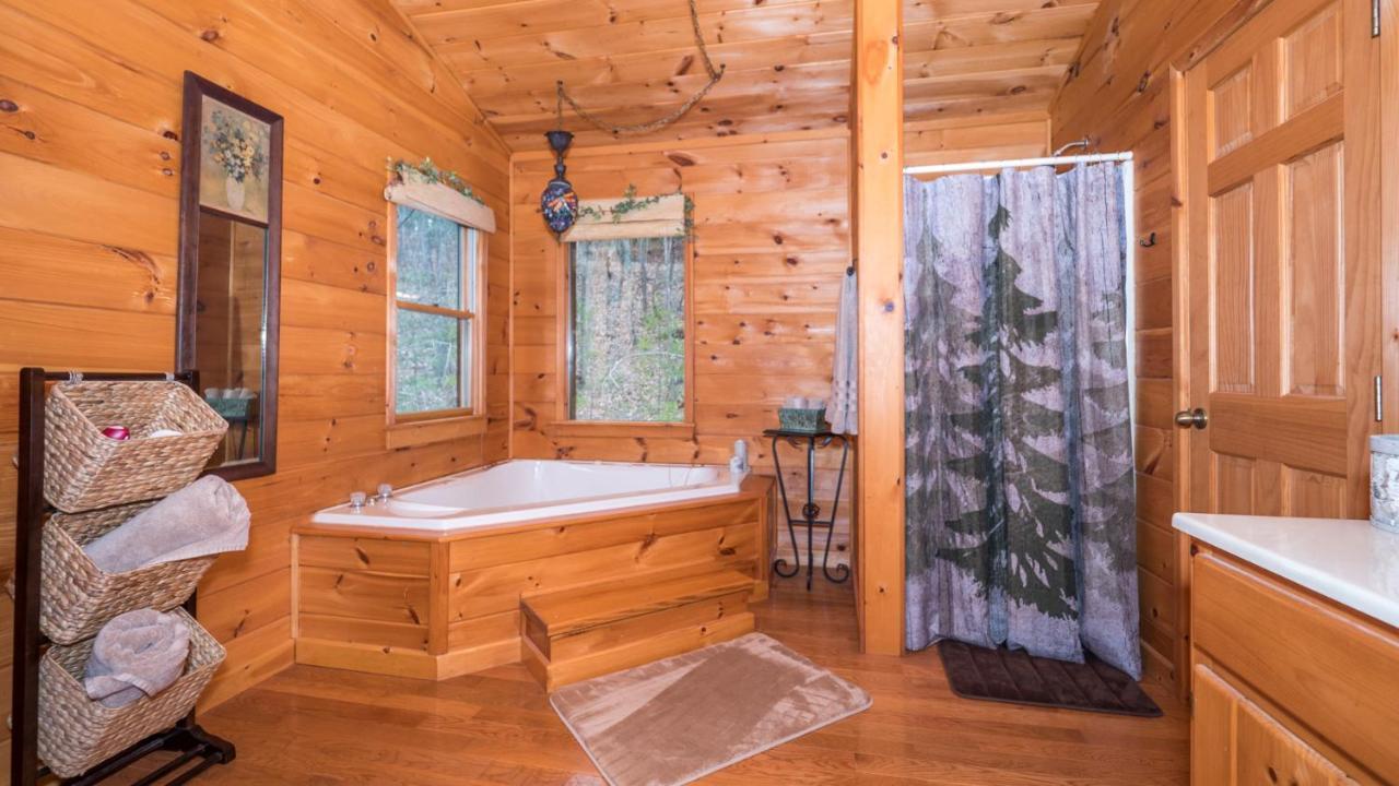 Red Apple Mountaintop Cabin Hot Tub, Wifi, Pet Friendly, Fireplace, Pit, Best Views Villa Cherry Log Luaran gambar