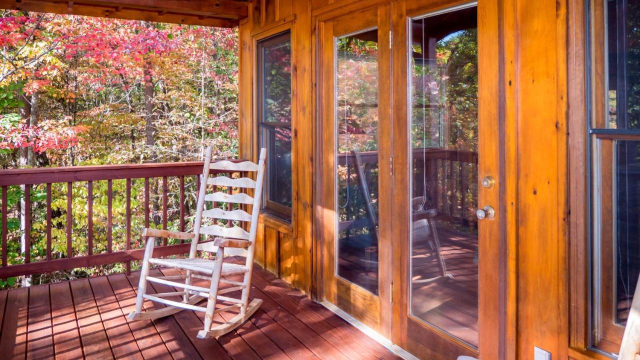 Red Apple Mountaintop Cabin Hot Tub, Wifi, Pet Friendly, Fireplace, Pit, Best Views Villa Cherry Log Luaran gambar